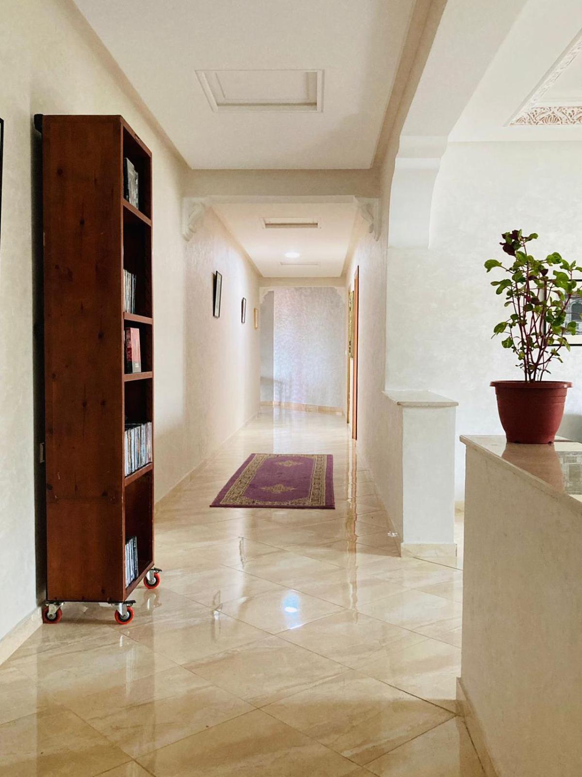 Appartamento Superb Flat Near The Medina Tangeri Esterno foto
